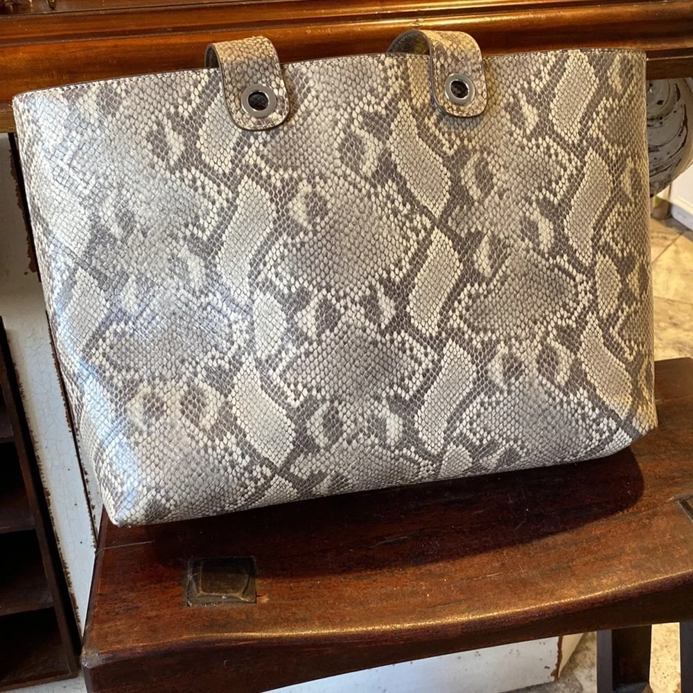 Carlos Santana leather Toto - Picture 4 of 9